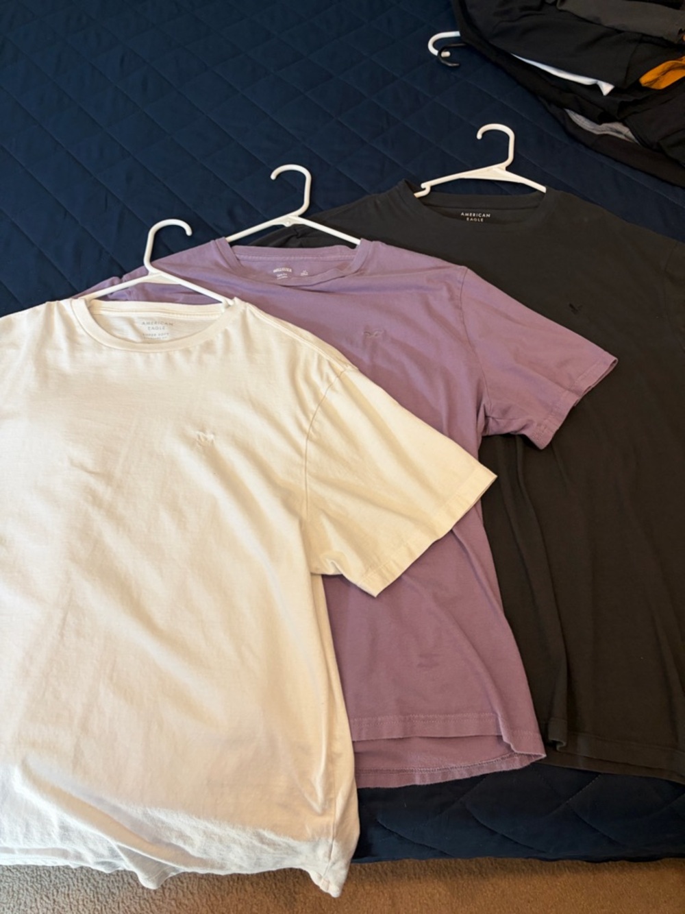 American Eagle Outfitters White, Lavender & Black Men's Crew Neck T-Shirts